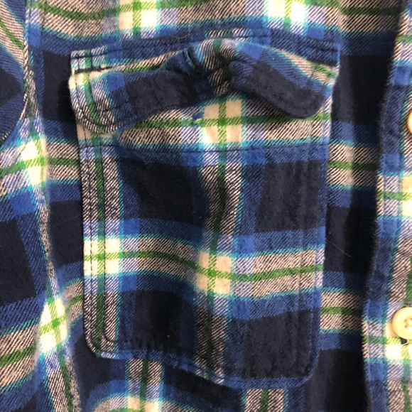 Hollister Flannel Button Down Green Blue Plaid Shirt size Medium - Picture 2 of 8